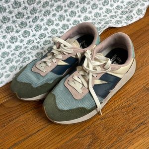 New Balance 237 sneakers